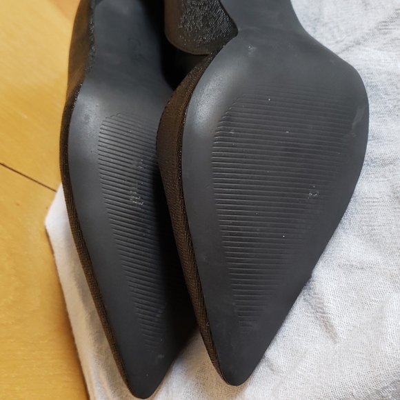 Calvin Klein Bellino Pumps NWOT | 8.5 | Black - Picture 7 of 10